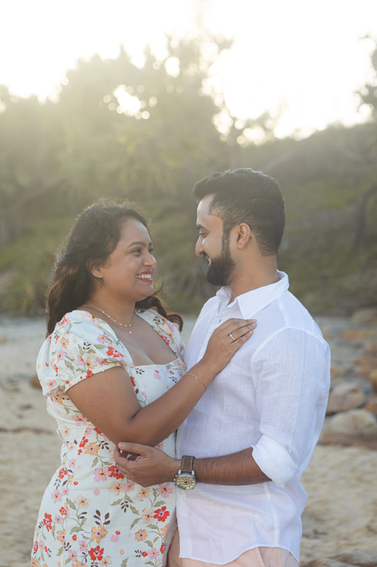 Engagement photographer Yandina QLD AustraliaPicture